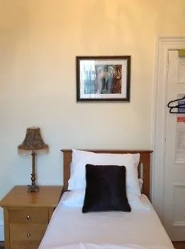 Hannah'S Guesthouse أبردين